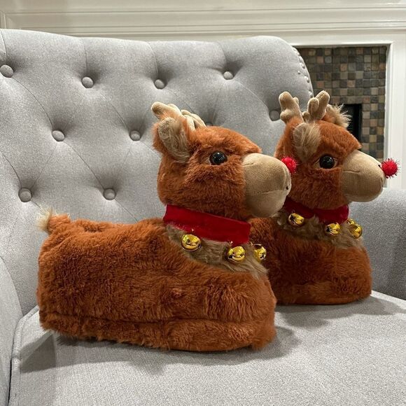American Eagle Plush Reindeer Slippers Small - Picture 2 of 7